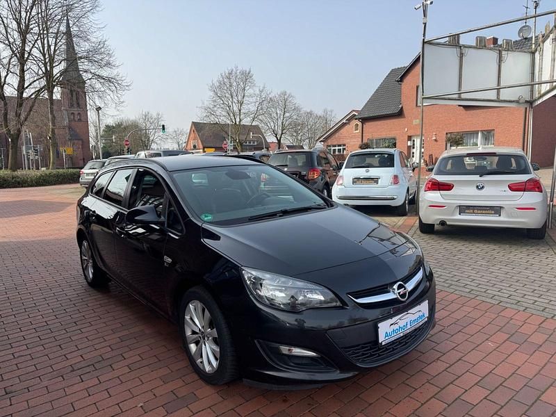 Gebraucht Opel Astra 140 PS (102 kW) 2012 Schwarz Kombi