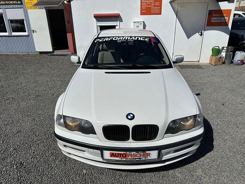 Gebraucht BMW 316 105 PS (77 kW) 1999 Weiß Limousine