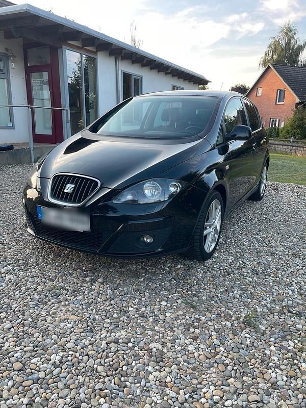 Schwarz Gebraucht 2014 Seat Altea Kombi | 7.500 € (Etwas zu teuer) - Bild 1/4