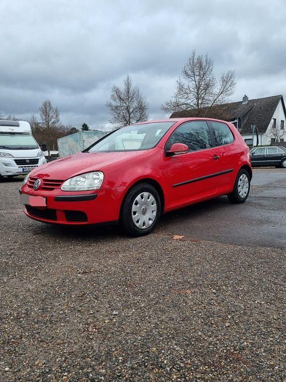 Rot Gebraucht 2005 VW Golf V Limousine | 3.450 € (Fairer Preis) - Bild 1/4