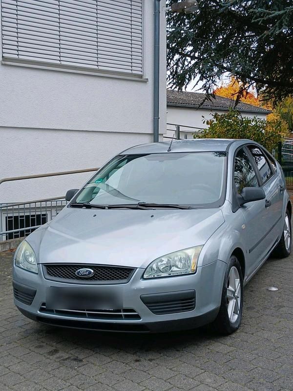 Grau Gebraucht 2005 Ford Focus Coupé | 1.400 € (Fairer Preis) - Bild 1/4