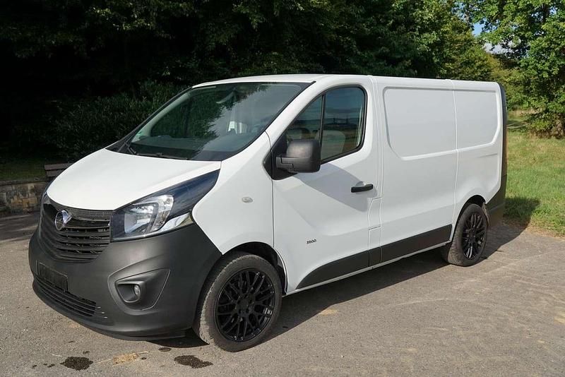 Gebraucht Opel Vivaro 120 PS (88 kW) 2016 Weiß Van / Kleinbus