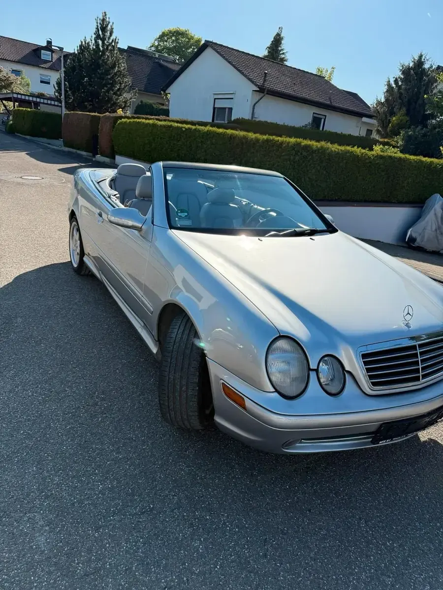 Gebraucht Mercedes CLK430 279 PS (205 kW) 2001 Silber Cabrio