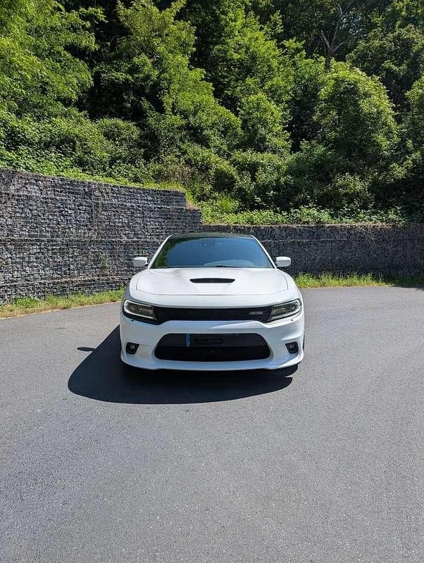 Gebraucht Dodge Charger 381 PS (280 kW) 2019 Weiß Limousine