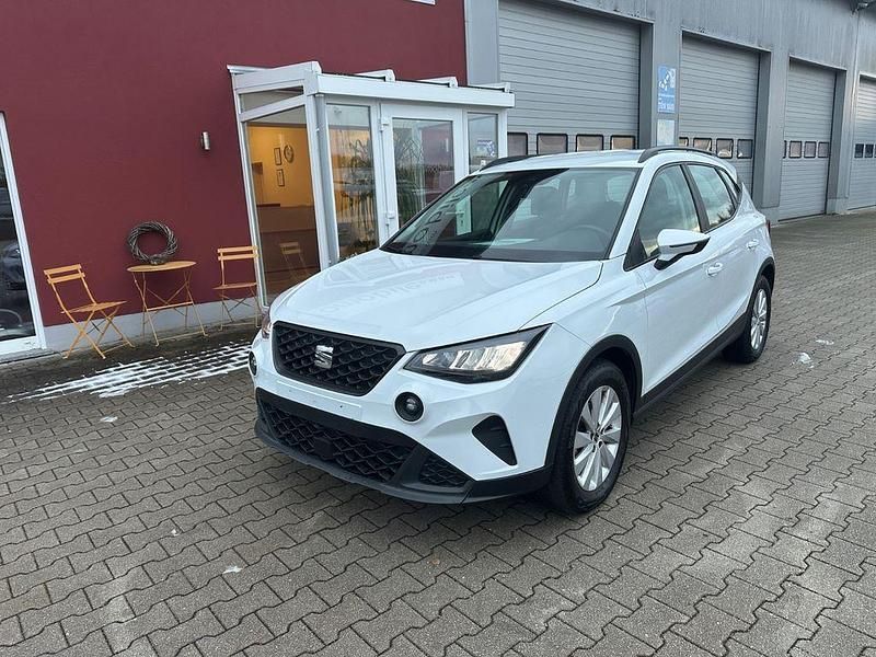 Gebraucht Seat Arona Style 95 PS (69 kW) 2023 Weiß SUV