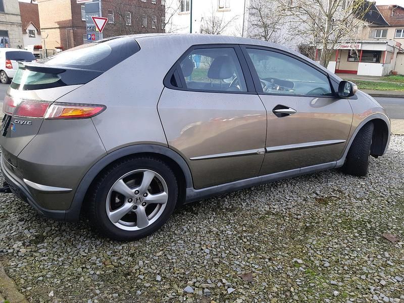 Occasion Honda Civic 88 ch (64 kW) 2007 Argent Berline