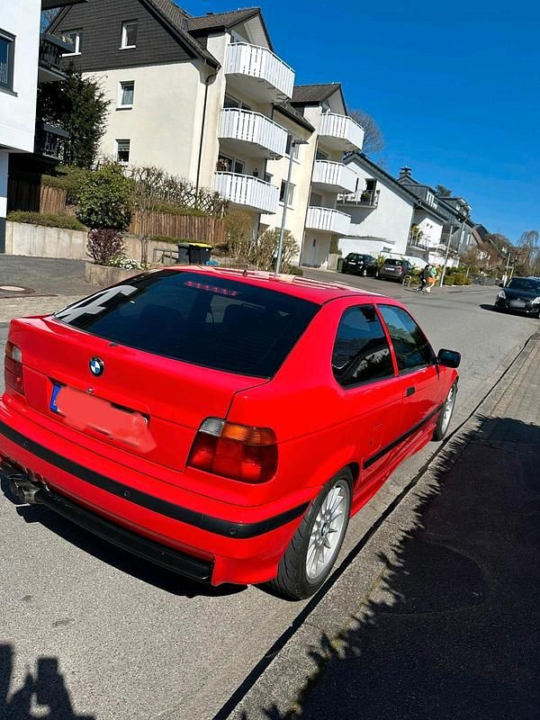 Gebraucht BMW 323 170 PS (125 kW) 1998 Rot Coupé