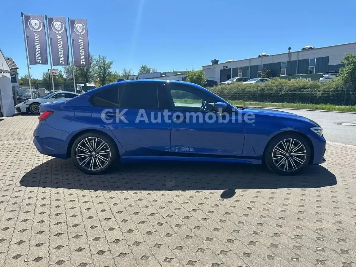 Gebraucht BMW 330 Shadowline 286 PS (210 kW) 2022 Blau Limousine