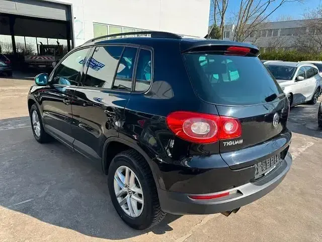 Gebraucht VW Tiguan Trendline 195 PS (143 kW) 2009 Schwarz SUV