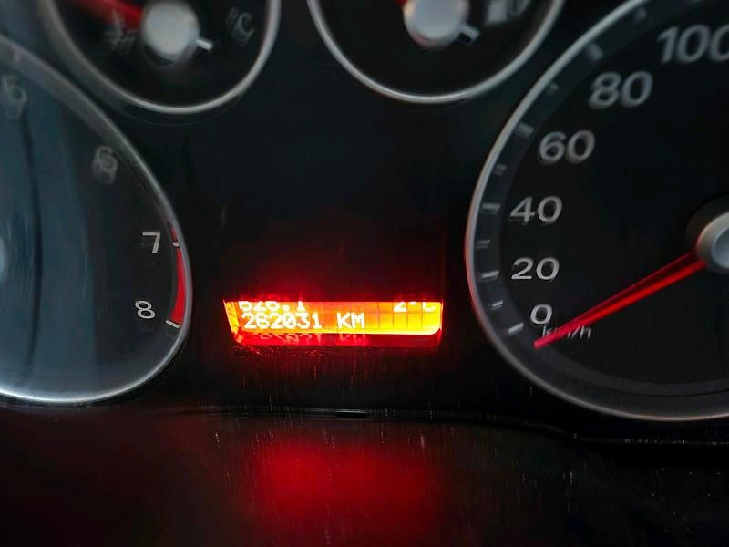 Schwarz Gebraucht 2007 Ford Focus Kombi | 800 € (Guter Preis) - Bild 1/4