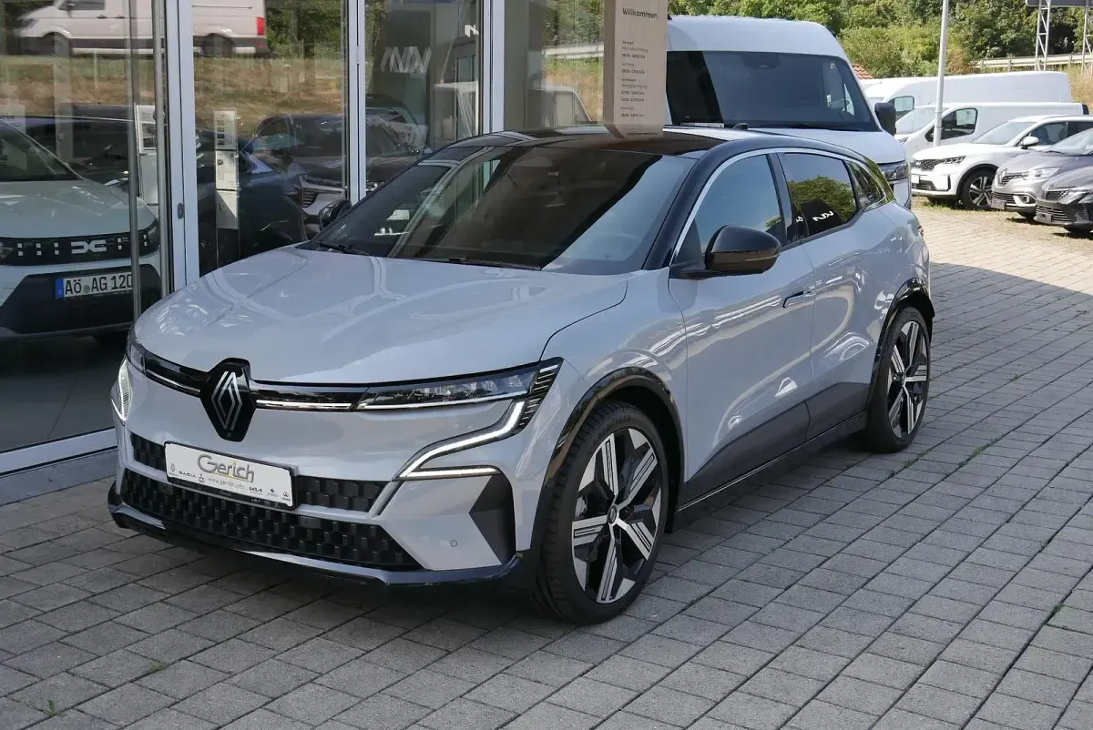 Gebraucht Renault Megane E-Tech Iconic 160 kW (218 PS) 2023 Limousine