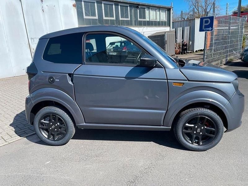 Neu Ligier Myli 2026 Grau Kleinwagen