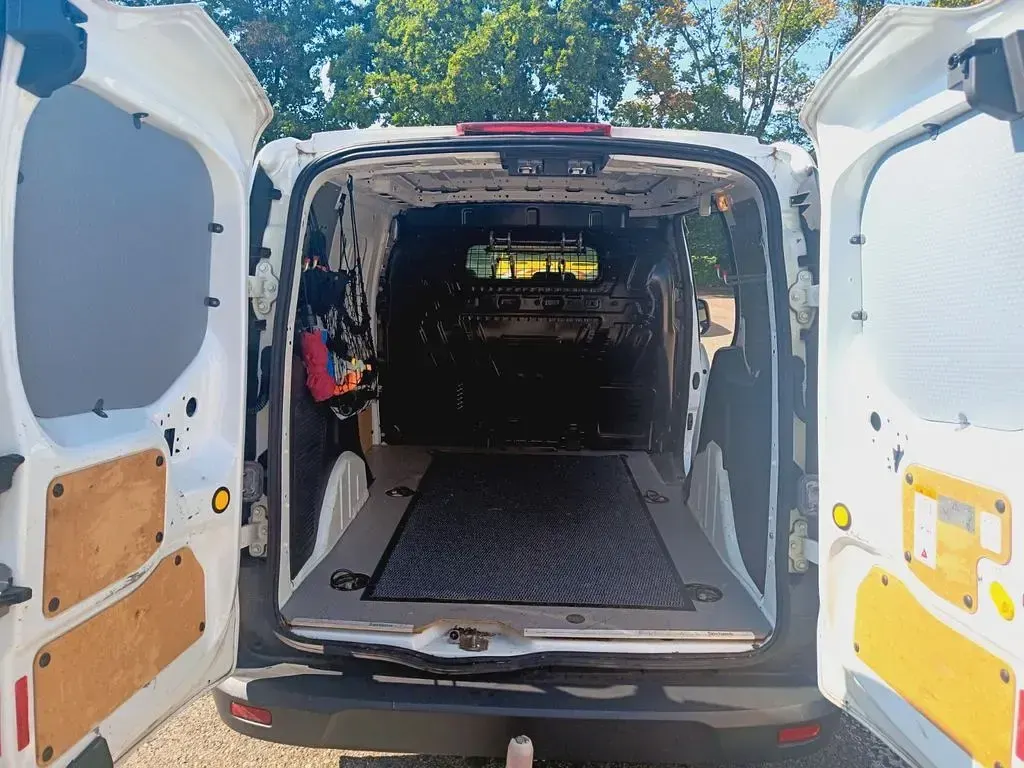 Gebraucht Ford Transit Connect 101 PS (74 kW) 2016 Schwarz Van / Kleinbus