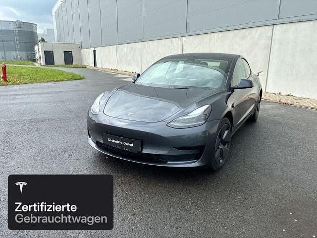 Silber Gebraucht 2022 Tesla Model 3 Limousine | 29.200 € (Fairer Preis) - Bild 1/4