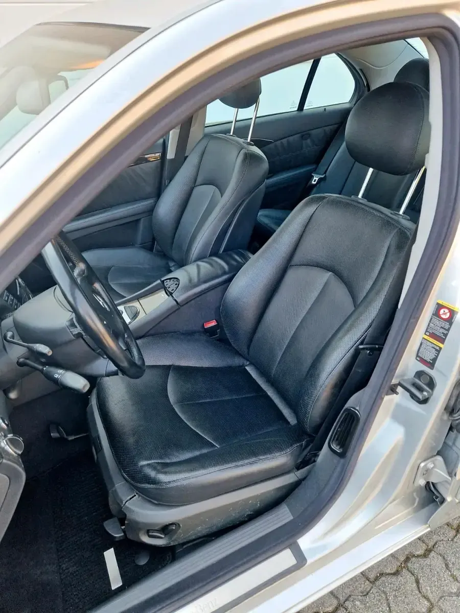 Brugt Mercedes E320 Avantgarde 224 HK (164 kW) 2002 Sølv Sedan