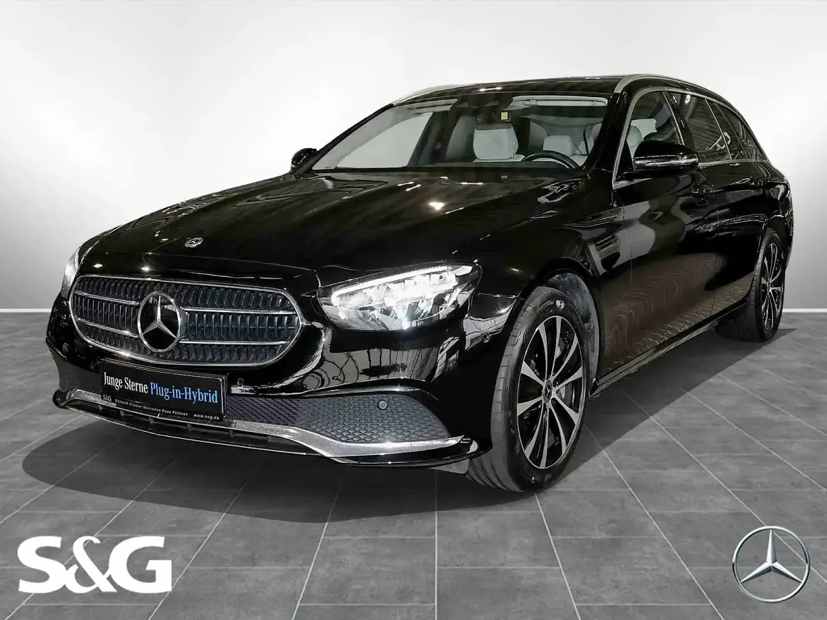 Gebraucht Mercedes E300 Avantgarde 194 PS (142 kW) 2022 Kombi