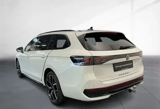 Neu VW Passat R-line 272 PS (200 kW) 2026 Weiß Kombi