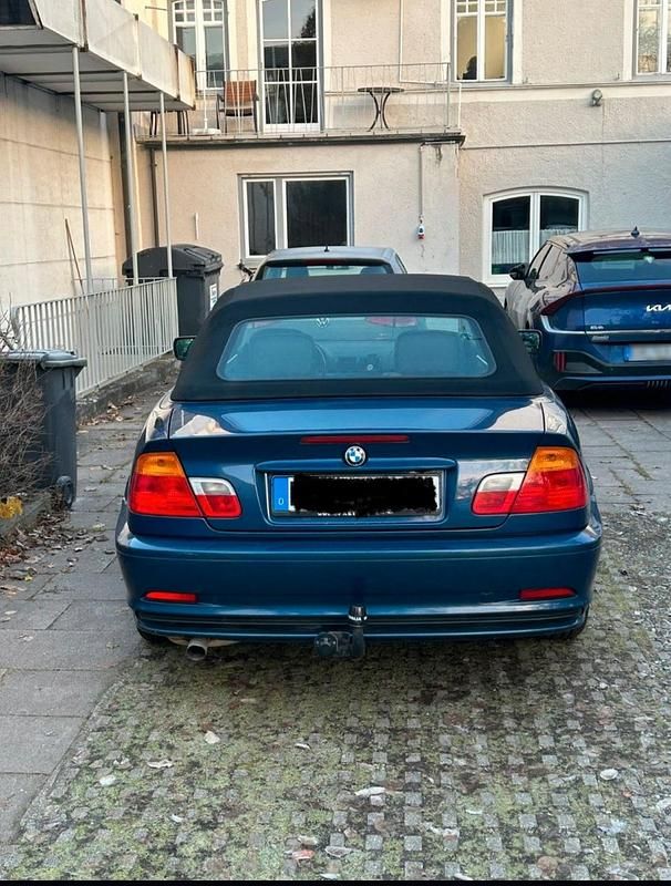 Gebraucht BMW 318 Cabriolet 143 PS (105 kW) 2002 Blau Cabrio