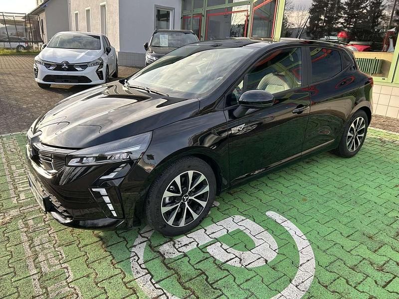 Gebraucht Mitsubishi Colt Plus 94 PS (69 kW) 2025 Onyxschwarz (m) Kleinwagen