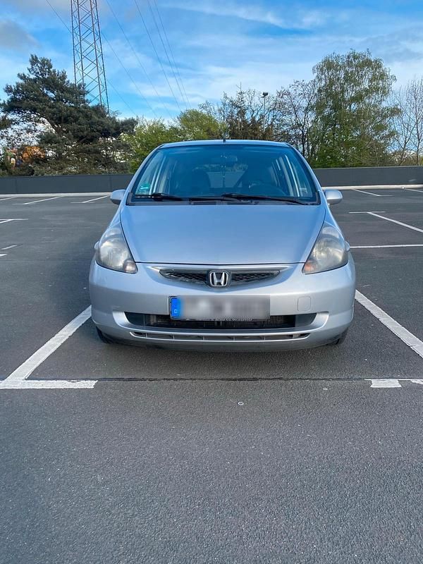 Silber Gebraucht 2002 Honda Jazz Kleinwagen | 1.500 € (Fairer Preis) - Bild 1/4