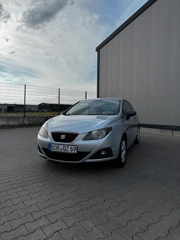 Silber Gebraucht 2009 Seat Ibiza Kleinwagen | 3.300 € (Fairer Preis) - Bild 1/4