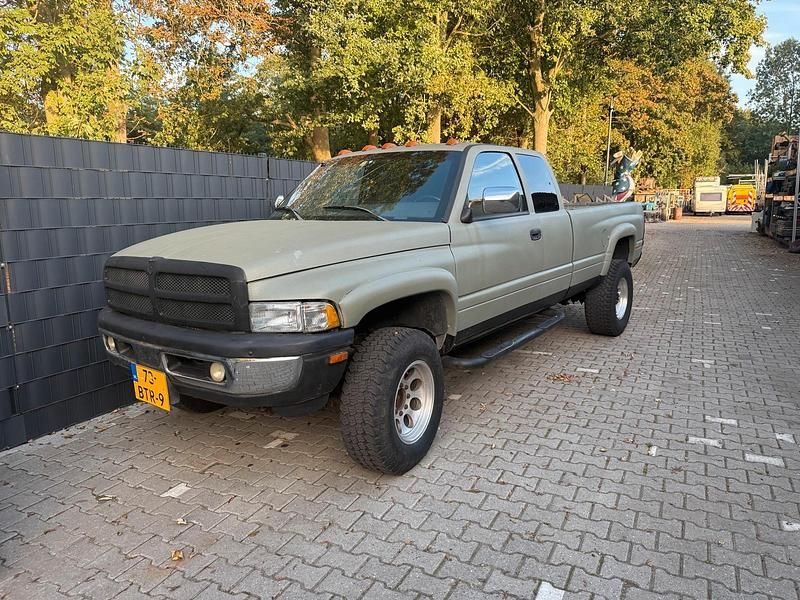 Grün Gebraucht 1997 Dodge Ram Abholung | 18.000 € - Bild 1/4