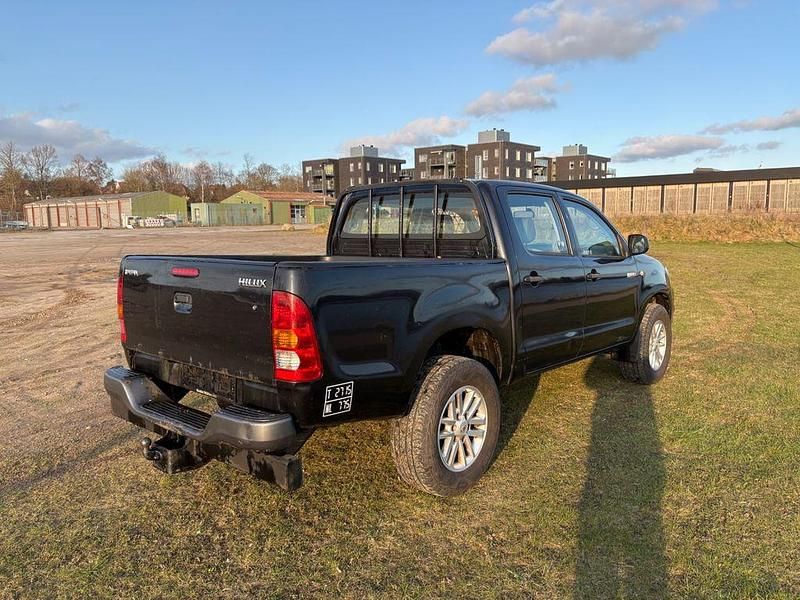 Gebraucht Toyota HiLux 144 PS (105 kW) 2011 Schwarz Pickup