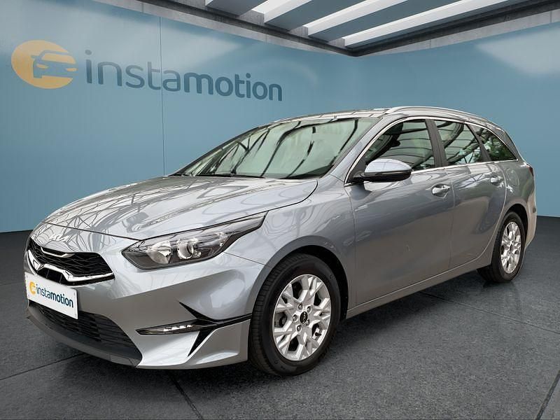 Gebraucht Kia Ceed 120 PS (88 kW) 2023 Silber Kleinwagen