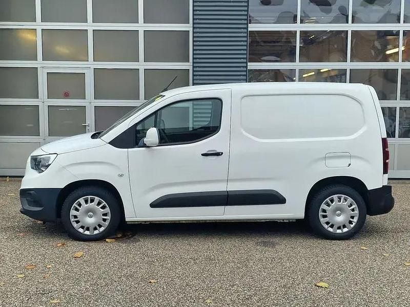 Usata Opel Combo Edition 76 CV (55 kW) 2019 Bianco Monovolume