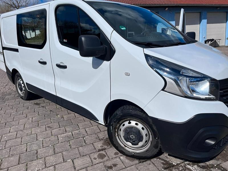 Gebraucht Renault Trafic Komfort 95 PS (69 kW) 2018 Weiß Van / Kleinbus