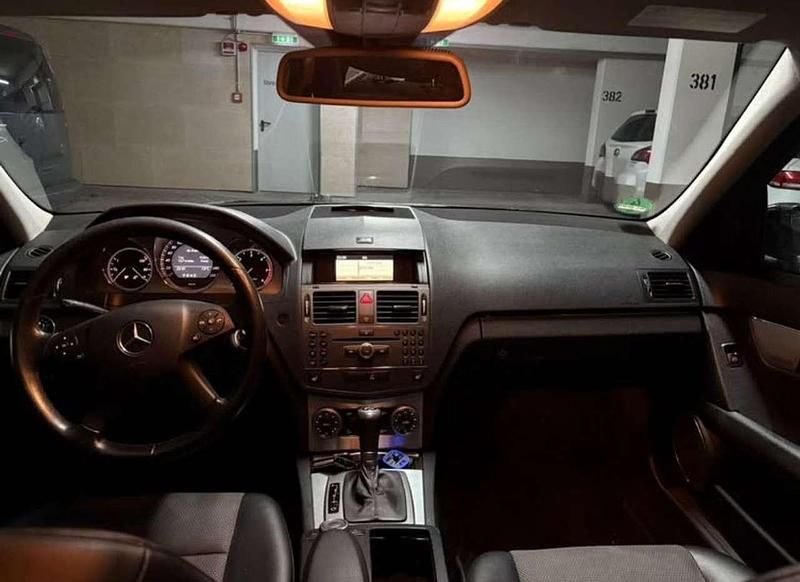 Second-hand Mercedes C220 170 CP (125 kW) 2009 Negru Break