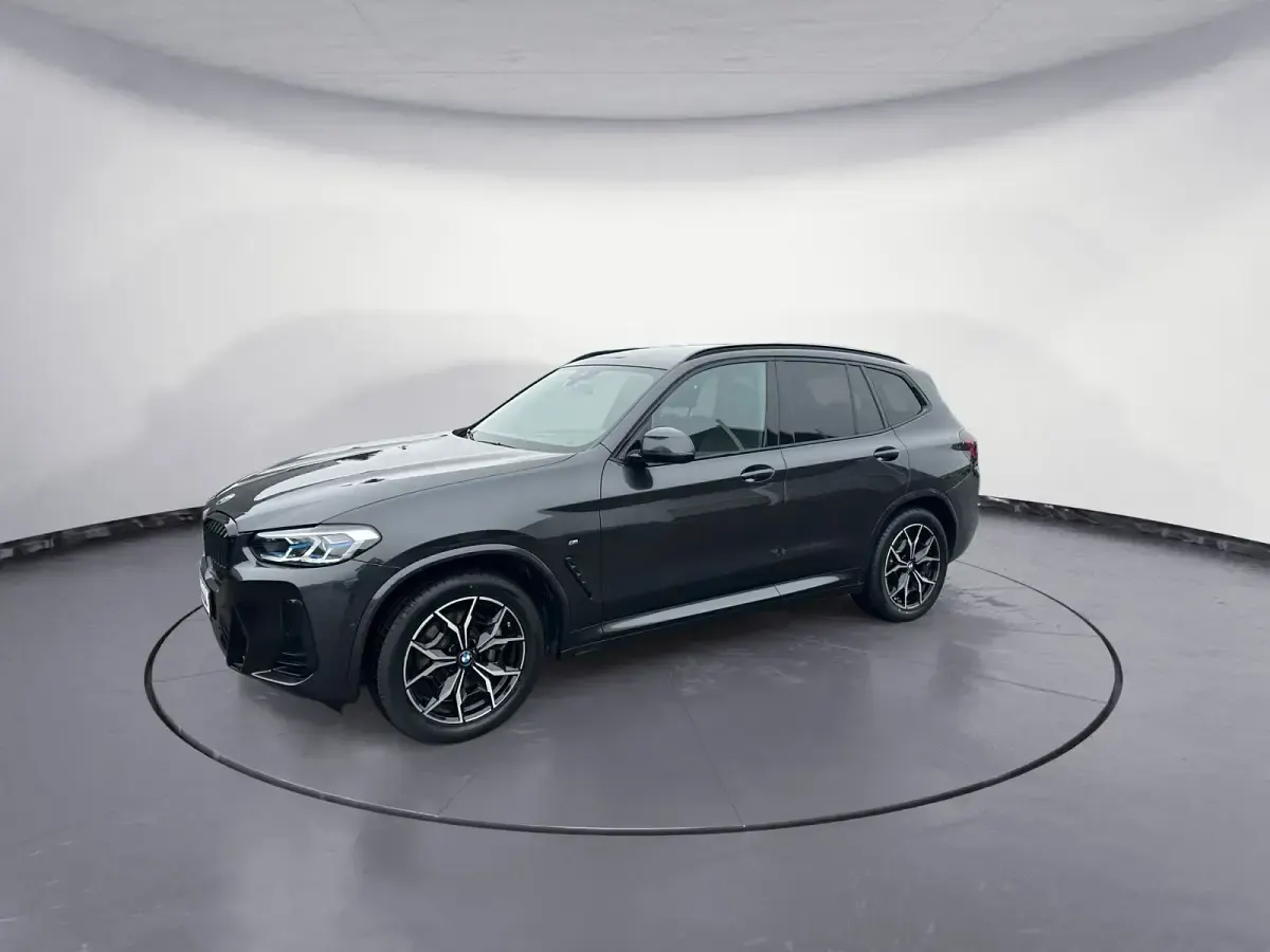Używany BMW X3 Sport Line 286 KM (210 kW) 2023 Szary SUV