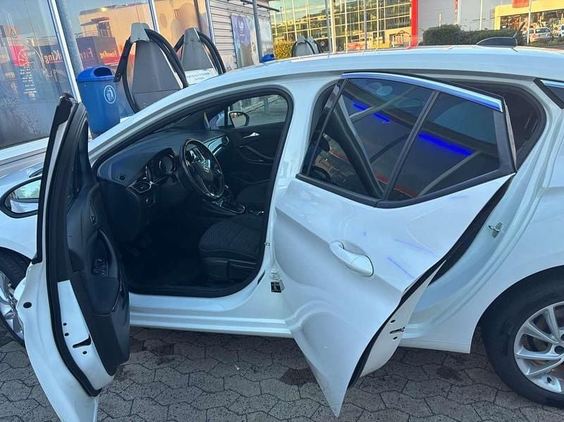 Gebraucht Opel Astra 110 PS (80 kW) 2016 Weiß Limousine