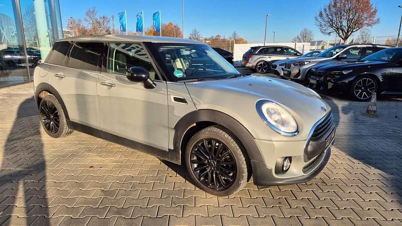 Gebraucht Mini One Clubman 102 PS (75 kW) 2017 Stoff firework carbon black/ca Kombi
