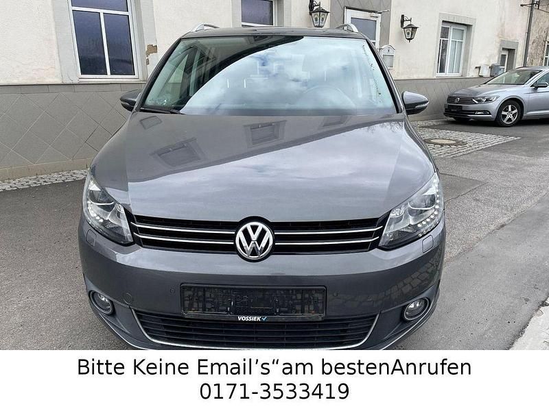 Gebraucht VW Touran Highline 140 PS (102 kW) 2012 Grau Van / Kleinbus