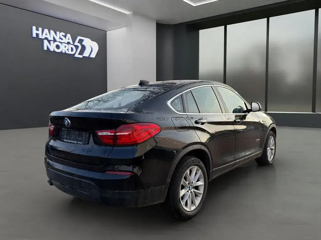 Gebraucht BMW X4 184 PS (135 kW) 2016 Schwarz / schwarz ii SUV
