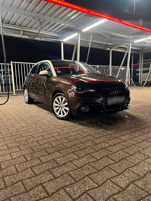 Usata Audi A1 122 CV (89 kW) 2013 Marrone Utilitaria