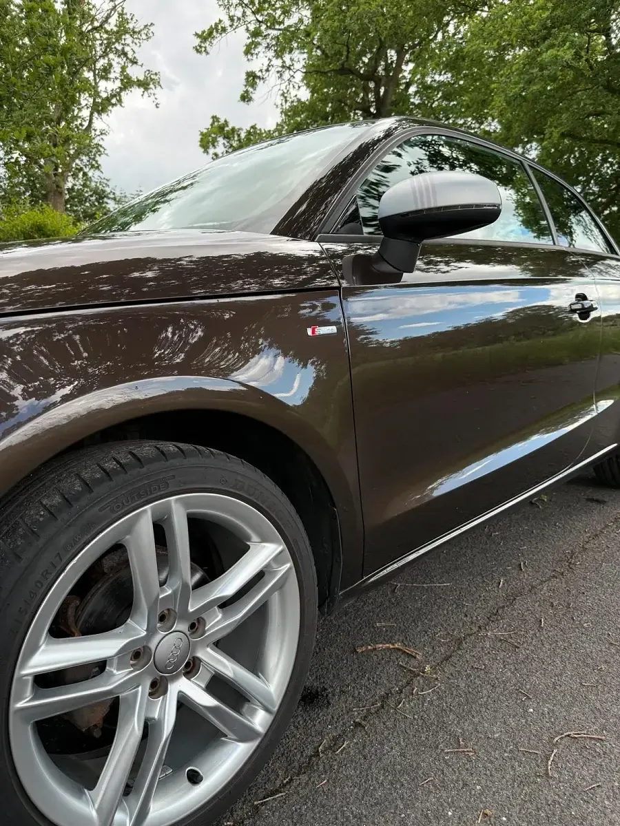 Gebraucht Audi A1 S-Line 86 PS (63 kW) 2012 Braun Kleinwagen