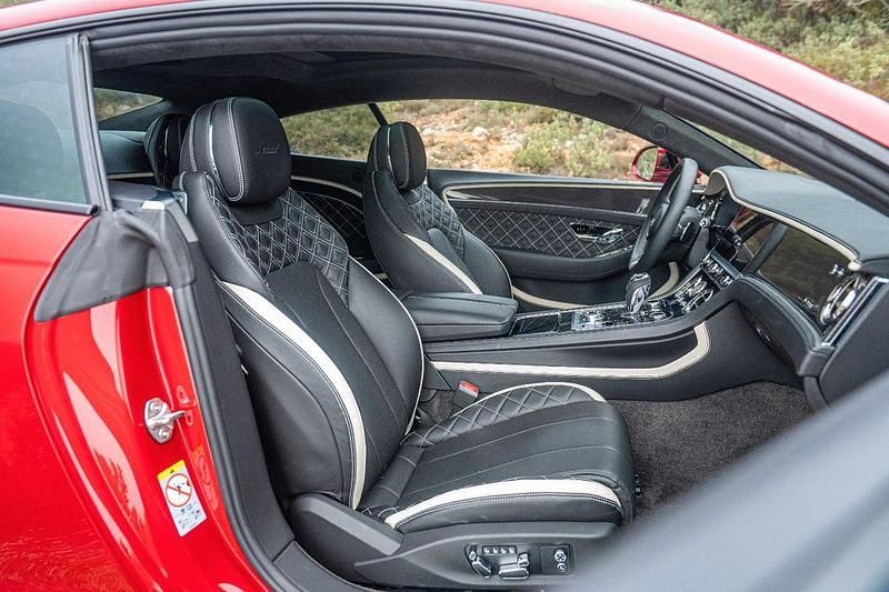 Gebraucht Bentley Continental GT 659 PS (484 kW) 2022 Rot