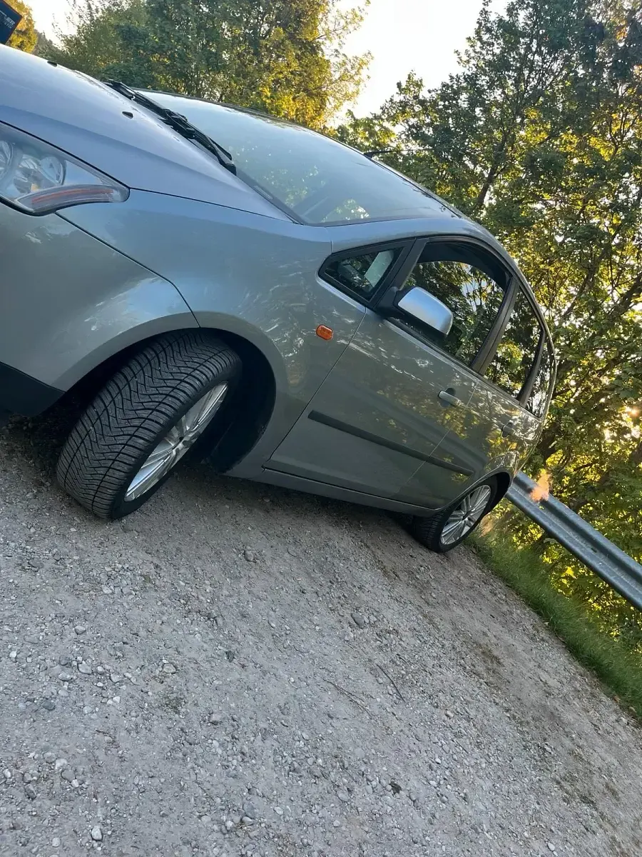 Gebraucht Ford Focus 125 PS (91 kW) 2004 Silber Kombi