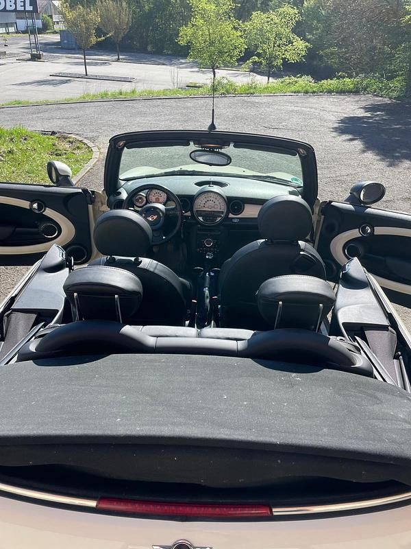 Second-hand Mini Cooper Cabriolet 2012 Alb Cabrio