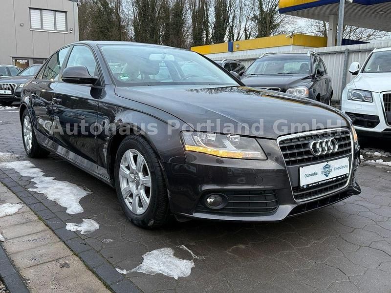 Brugt Audi A4 Attraction 160 HK (117 kW) 2009 Grå Sedan