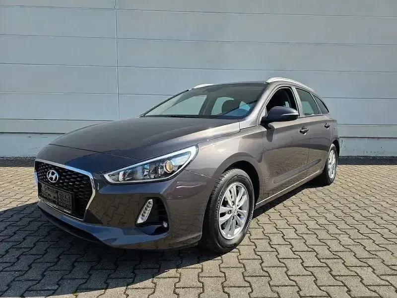 Gebraucht Hyundai i30 Trend 120 PS (88 kW) 2017 Andere Kombi
