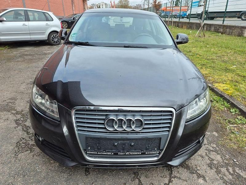Gebraucht Audi A3 Ambition 102 PS (75 kW) 2010 Grau Kleinwagen
