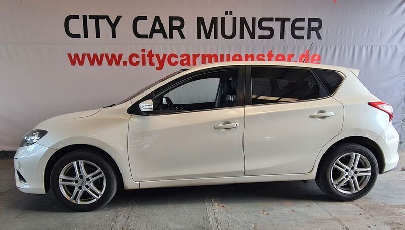 Weiß Gebraucht 2017 Nissan Pulsar N-Connecta Limousine | 4.900 € (Fairer Preis) - Bild 1/4