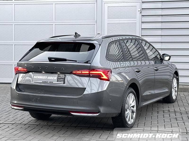 Second-hand Skoda Octavia Selection 150 CP (110 kW) 2025 Gri Break