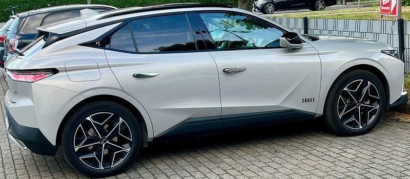 Gebraucht DS Automobiles DS4 Crossback Opera 224 PS (164 kW) 2023 Grau SUV