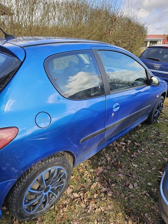 Gebraucht Peugeot 206 75 PS (55 kW) 2008 Blau Limousine
