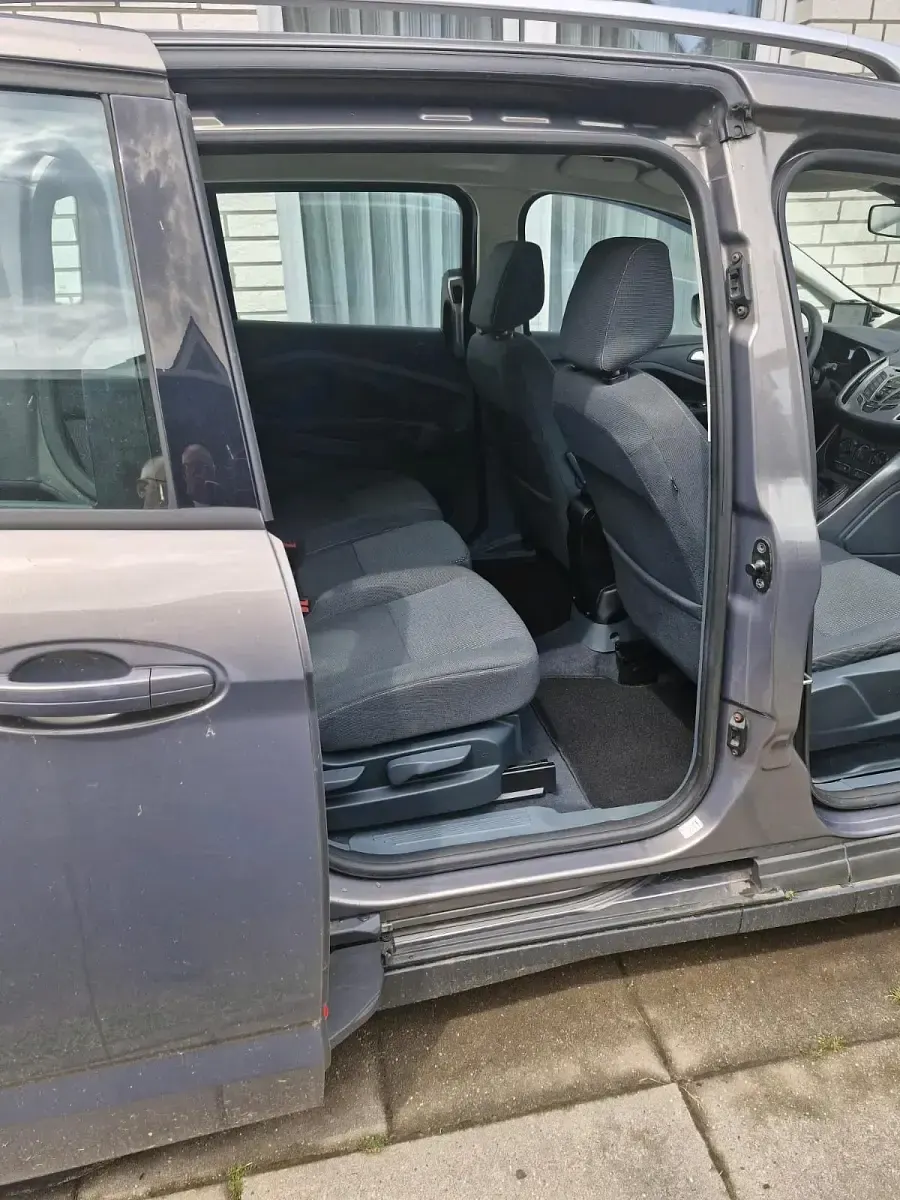 Gebraucht Ford C-MAX 101 PS (74 kW) 2013 Andere farben Van / Kleinbus