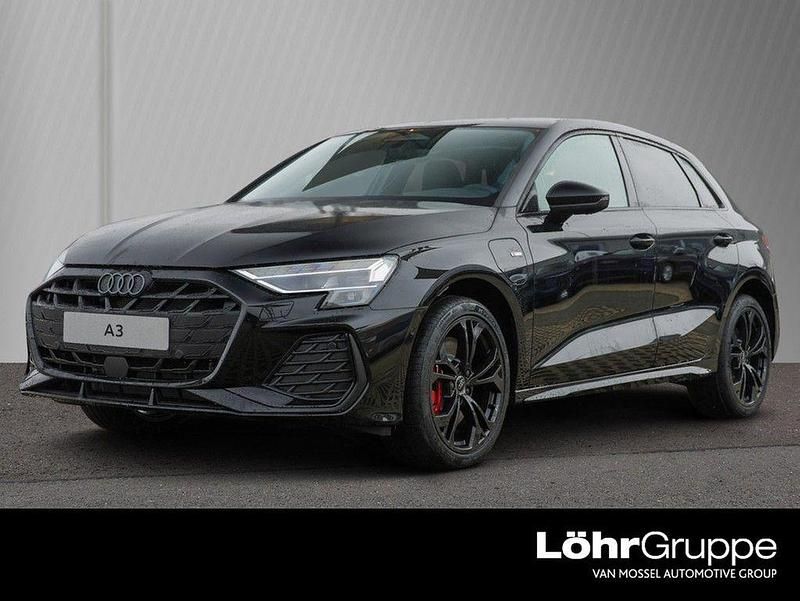 Schwarz Neu 2025 Audi A3 Sportback e-tron S-Line Kleinwagen | 46.890 € (Superpreis) - Bild 1/4